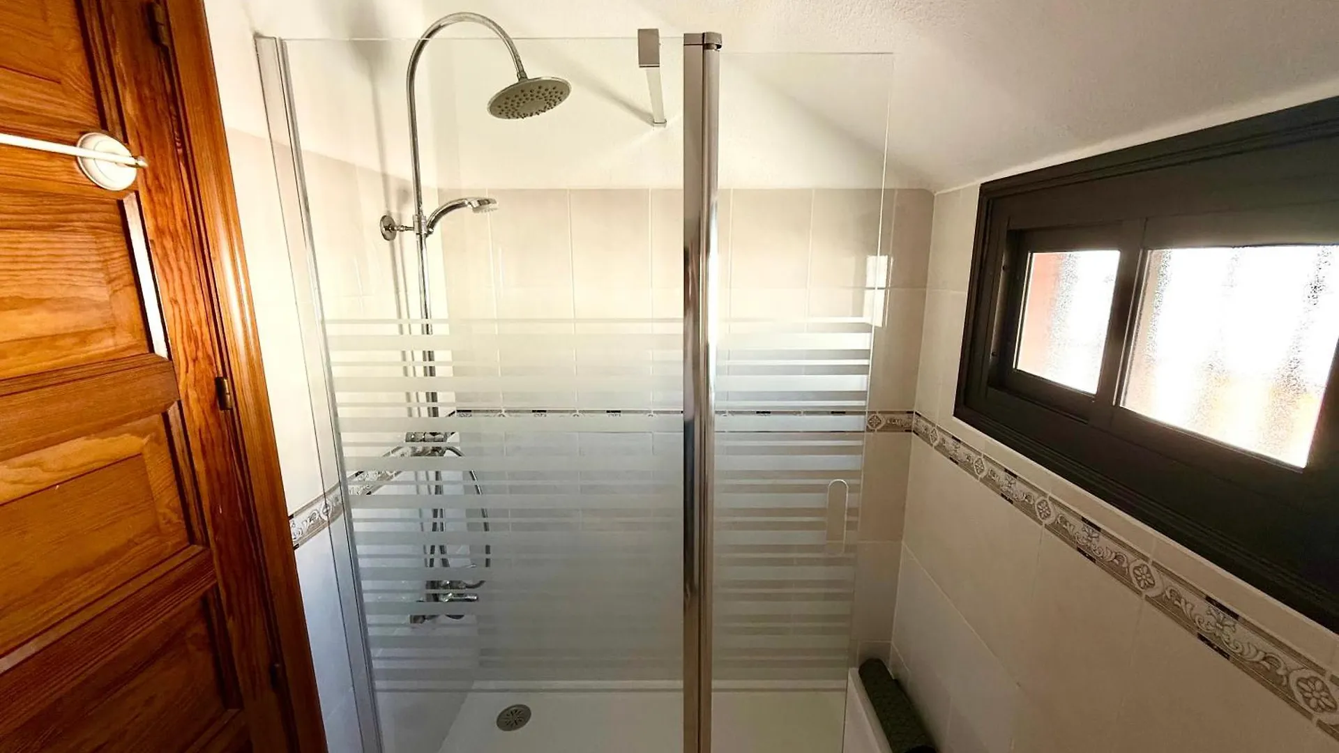 Cozy Seaside Apartment 323 In Parque Santiago 2 Playa de las Americas